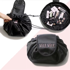 MAGIC MAKE-UP POUCH